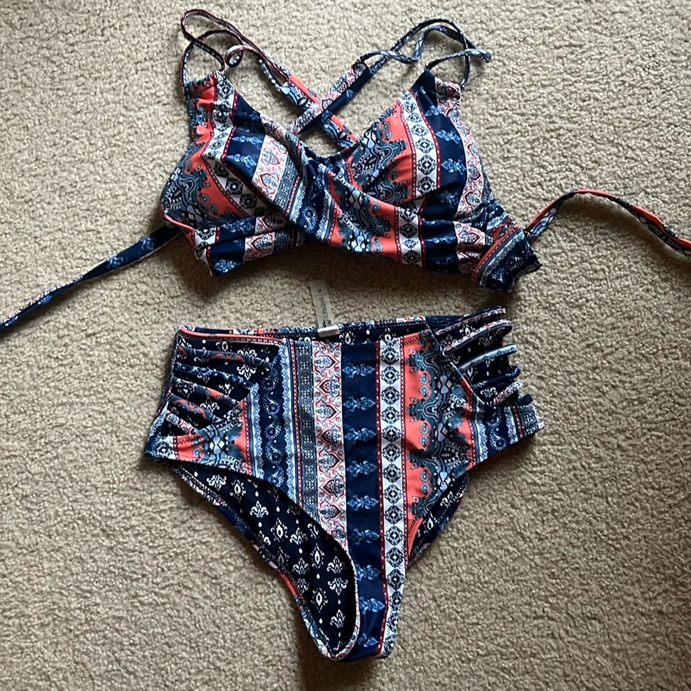 Cupshe high waisted bohemian bikini Medium